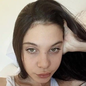 Valen Madanes - Biography, Birthdate, Family, Networth & More