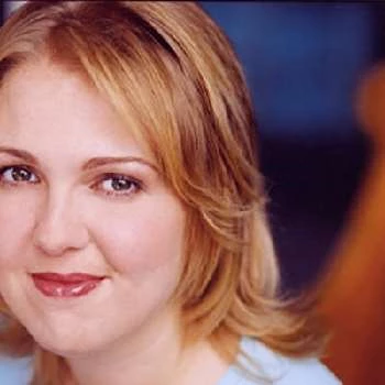 Maddy Lewis-Scott Biography