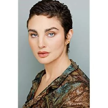 Madeleine Ours - Age, Bio, Birthdate, Family, Networth & More