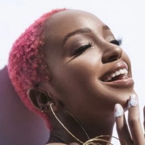 Nandi Madida - Networth, Bio, Birthdate, Age, Family & More