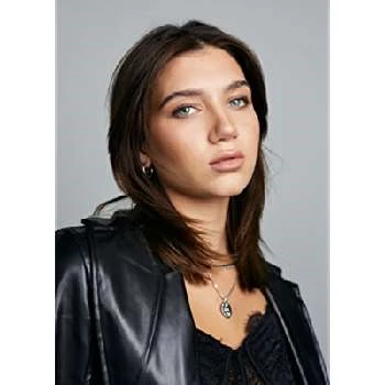 Madison Lewis - Age, Bio, Birthdate, Family, Networth & More