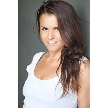 Maggie Macdonald - Age, Bio, Birthdate, Family, Networth & More