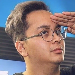 MagikarpUsedFly Biography