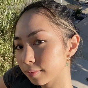 Mikayla Maglalang Biography