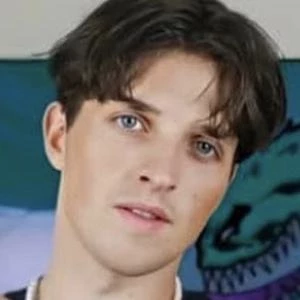 Leo Mahalo - Adderess, Bio, Birthdate, Family, Wiki & More