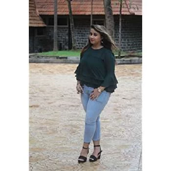 Mahi Kapoor - Age, Bio, Birthdate, Family, Networth & More