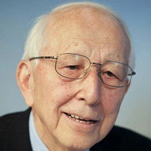 Fumihiko Maki Biography