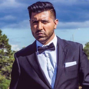 Waqar Malik Biography