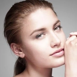 Daisy Mancini - Age, Bio, Birthdate, Family, Networth & More