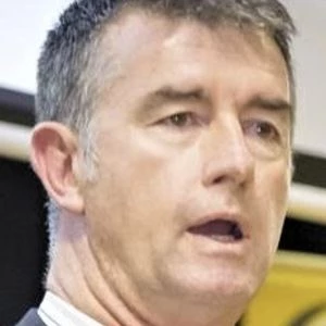 Tim Mander Biography