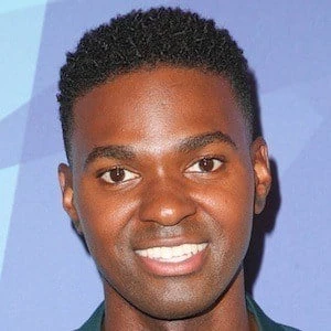 Johnny Manuel - Family, Bio, Birthday, Family, Income & More