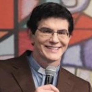 Padre Reginaldo Manzotti - Bio, Networth, Family, Age, Birthdate & More