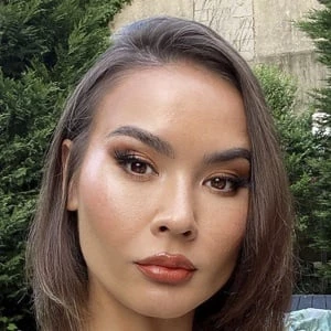 Maryam Maquillage - Wiki, Bio, Networth, Birthdate, Family & More