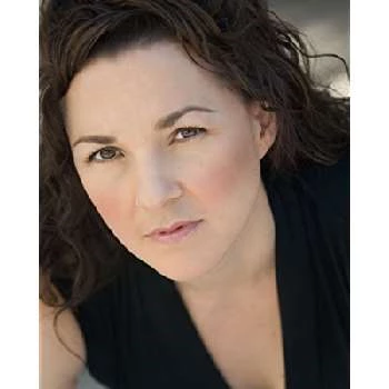 Mara Holguin - Family, Bio, Birthday, Family, Income & More