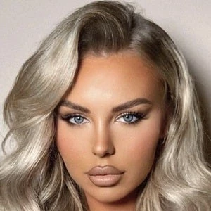 Polly Marchant - Age, Bio, Career, Family, Wiki, Networth & More