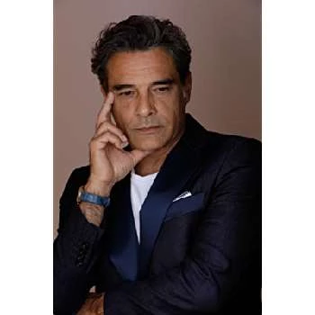 Marco Leonardi Biography