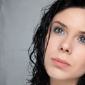 Maren Hill - Age, Bio, Birthdate, Family, Networth & More