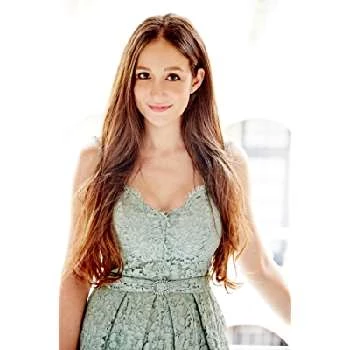 Margaux Harris - Age, Bio, Birthdate, Family, Networth & More