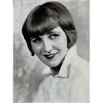María Corda Biography