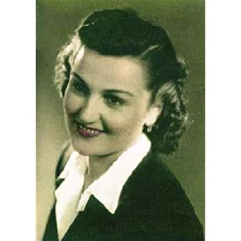 Marie Logoreci - Wiki, Bio, Networth, Birthdate, Family & More