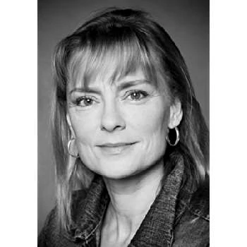 Marie Richardson - Biography, Birthdate, Family, Networth & More