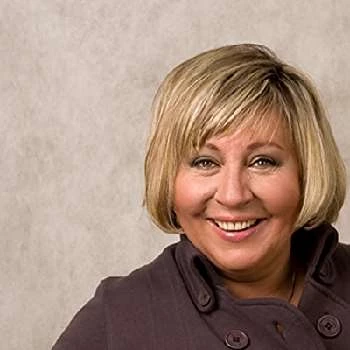 Marina Golub - Age, Bio, Career, Family, Wiki, Networth & More