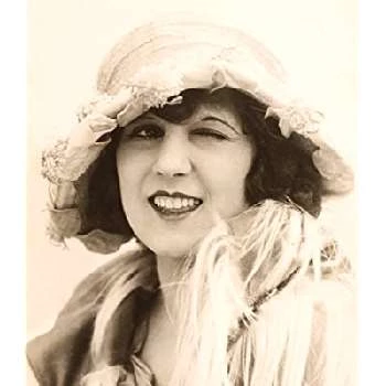 Marion Aye - Age, Height, Birthdate, Bio, Family, Networth & More