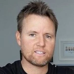 Dan Markham Biography