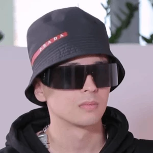 Slava Marlow - Networth, Bio, Wiki, Family, Birthday, Networth & More