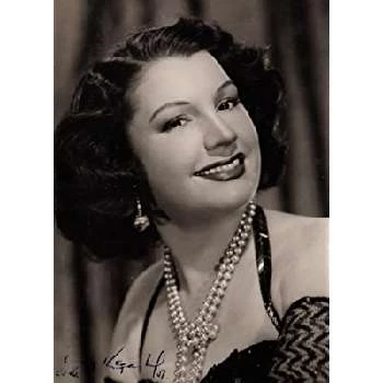 Marta Flores - Age, Wiki, Birthdate, Bio, Networth, Family & More