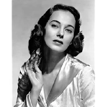 Märta Torén - Age, Height, Birthdate, Family, Wiki & More