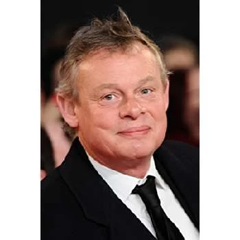 Martin Clunes Biography