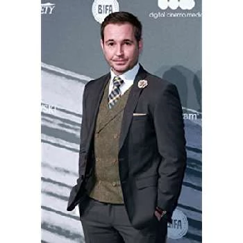 Martin Compston Biography