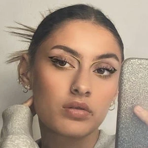 Hana Martin Biography