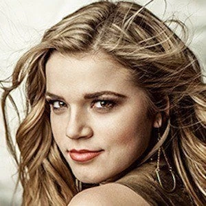 Macy Martin - Wiki, Bio, Networth, Birthdate, Family & More