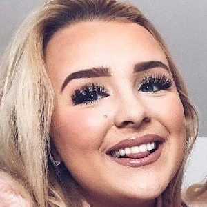 Hanna Martine - Wiki, Bio, Networth, Birthdate, Family & More