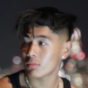 Aaron Martinez Biography