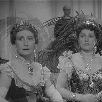 Mary Hinton - Income, Birthday, Family, Bio, Networth & More