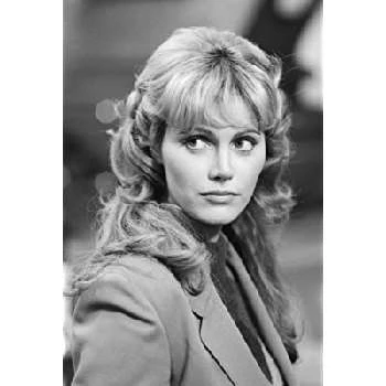 Mary Louise Weller - Age, Bio, Birthdate, Family, Networth & More