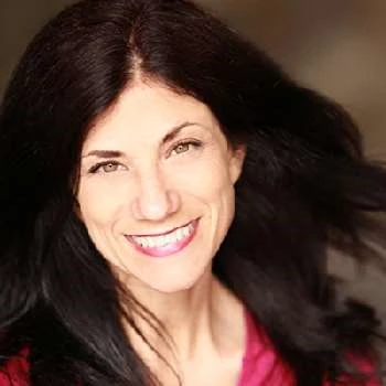 Mary Sarah Agliotta - Age, Bio, Birthdate, Family, Networth & More