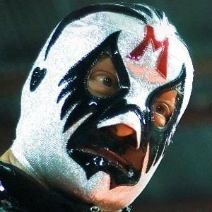 Mil Mascaras - Family, Bio, Birthdate,Age, Networth , Wiki& More