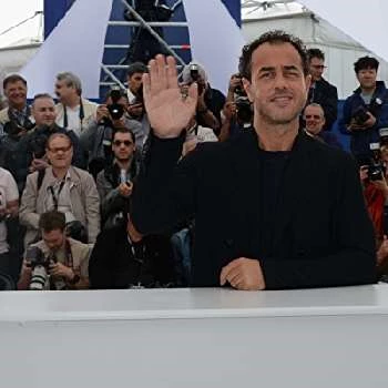 Matteo Garrone Biography