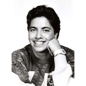 Mauricio Macías Biography