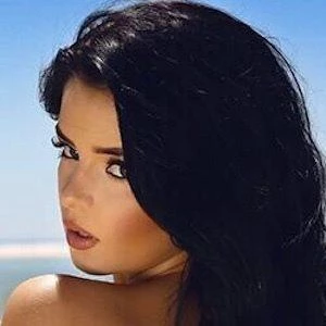 Demi Rose Biography