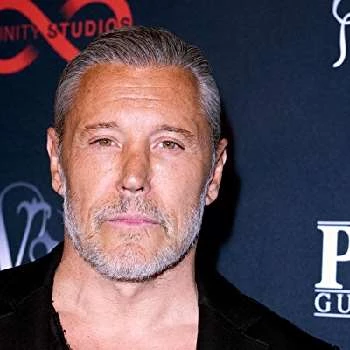 Max Ryan - Age, Bio, Birthdate, Family, Networth & More