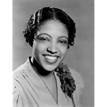 Maxine Sullivan - Date Of Birth, Bio, Birthdate, Parents, Networth & More