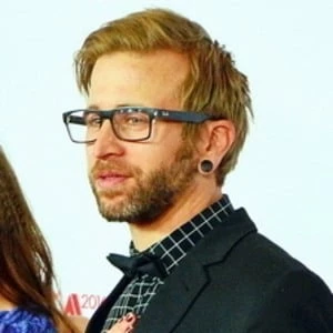 Josh Mayer - Biography, Birthdate, Family, Networth & More