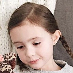 Darby Lowe Mayes - Parents, Networth, Bio, Birthdate, Family Wiki & More