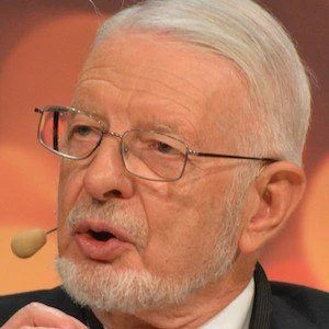 Daniel McFadden Biography