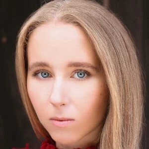 Afton Magaziner Biography